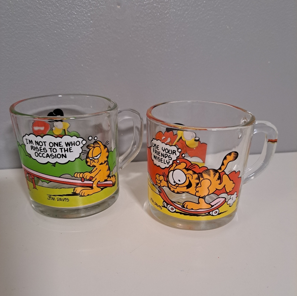 Garfield OdieGlass Mug‎ Set Of 2  McDonald's Collectible Cups Vintage 1978 Davis